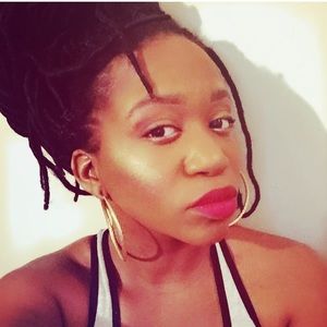 Meet your Posher, Yasmine